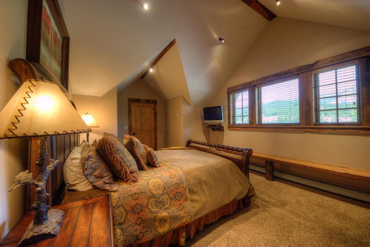 Antler Ridge Lodge Big Sky Exterior foto